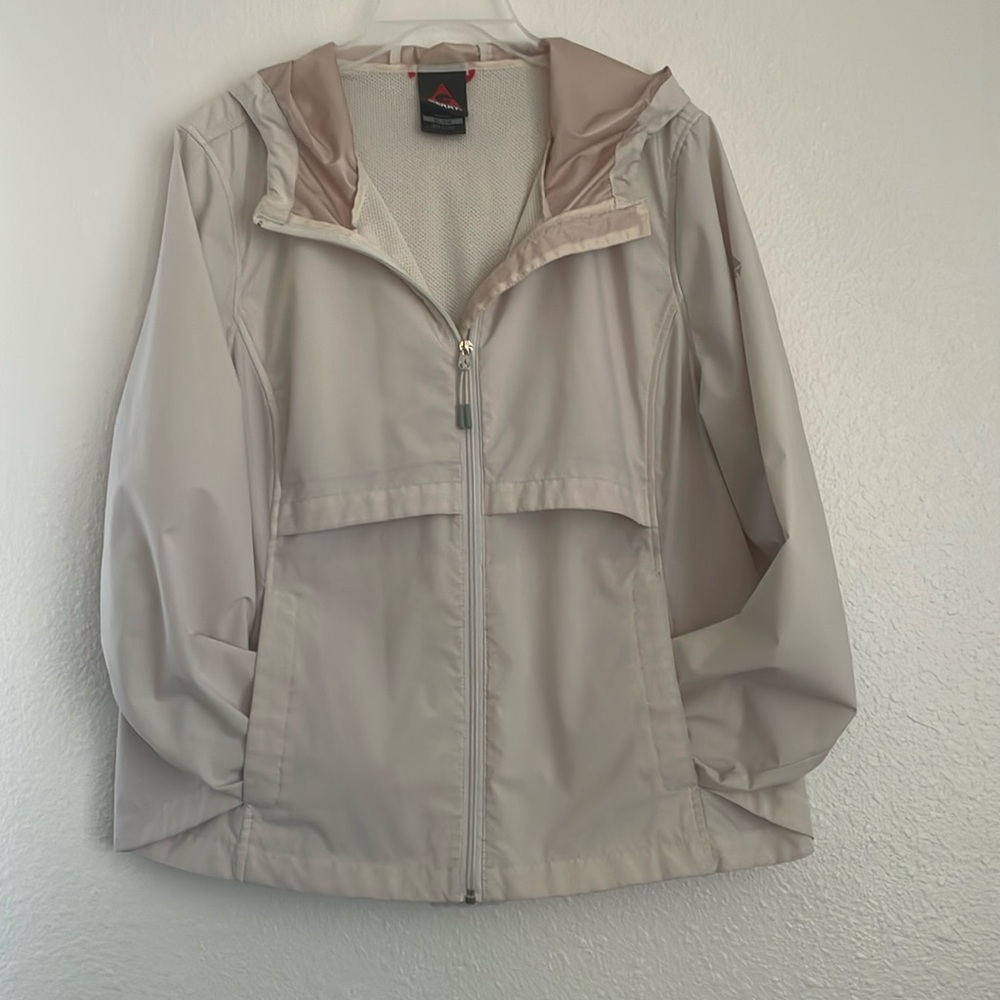 Gerry woman’s XL light windbreaker zip up jacket.